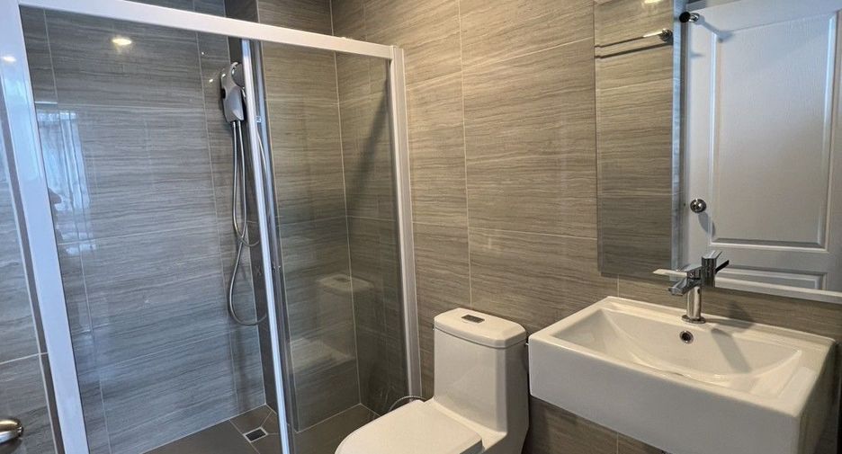 For sale 2 bedrooms condo in Si Racha, Chonburi