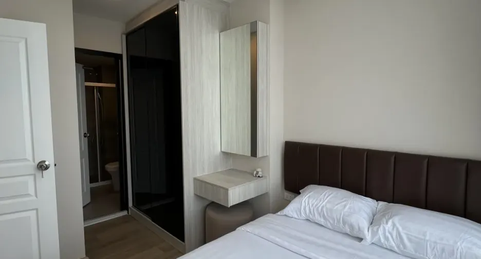 For sale 2 bedrooms condo in Si Racha, Chonburi