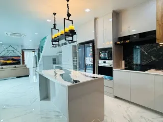 出售 和 出租 3 卧室 别墅 在 Bang Lamung, Chon Buri