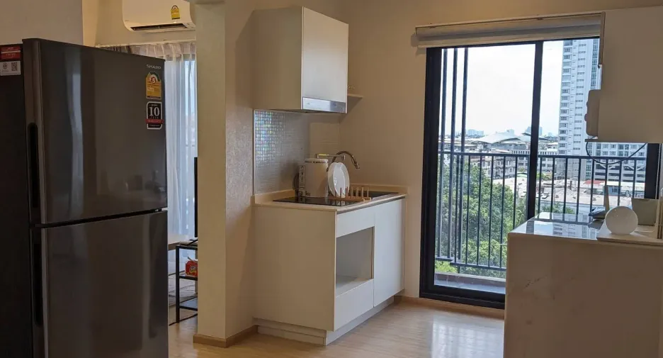 Condo en alquiler de 2 habitaciones en Bang Phlat, Bangkok