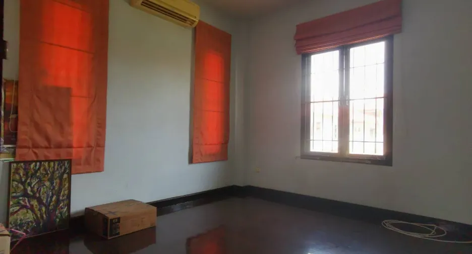 出售 4 卧室 独立屋 在 Bang Khae, 曼谷