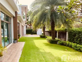 For sale 5 bedrooms villa in Min Buri, Bangkok