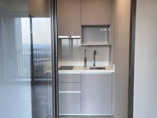 Condo en venta de 2 habitaciones en Bang Phli, Samut Prakan