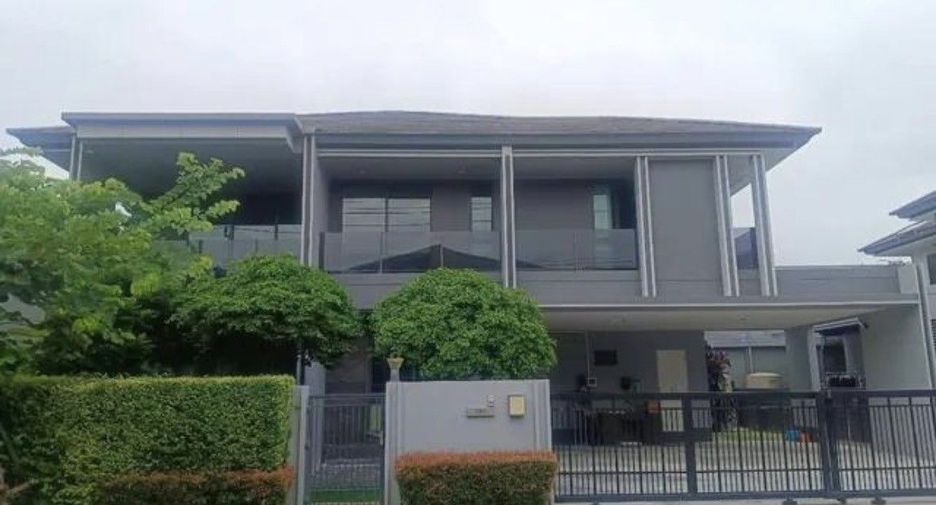 Casa en alquiler de 4 habitaciones en Bang Kapi, Bangkok