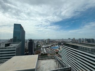 出租 2 卧室 公寓 在 Bang Na, 曼谷