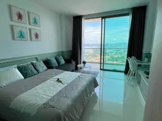 À louer studio condo à Bang Lamung, Chonburi