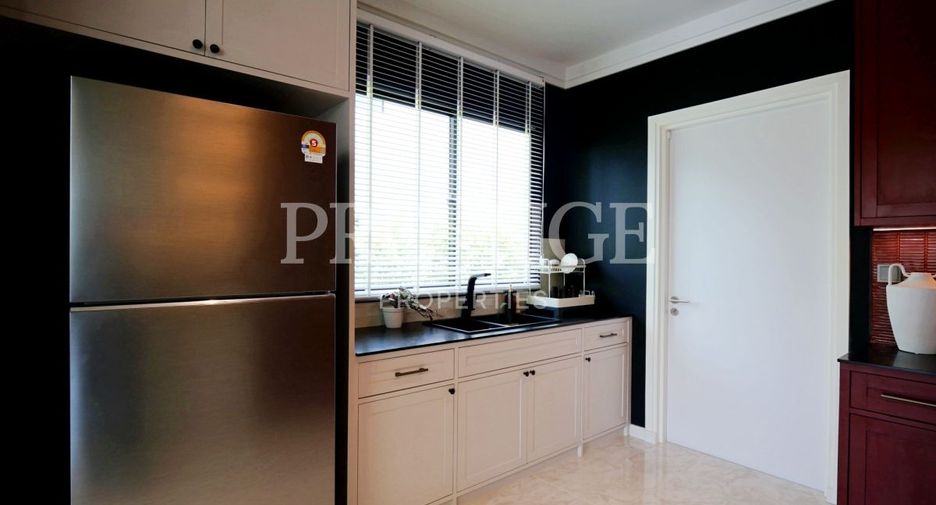Haus zum Kauf mit 4 Zimmer in Bang Lamung, Chonburi