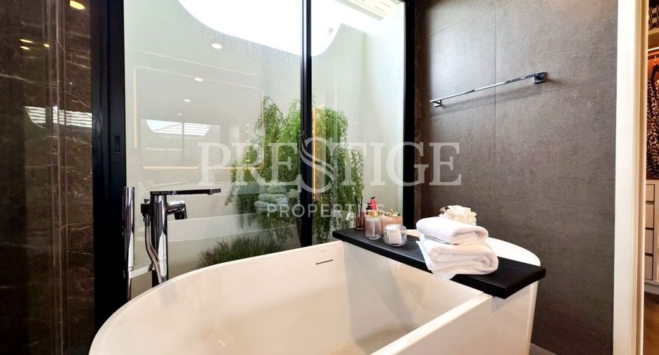 Haus zum Kauf mit 4 Zimmer in Bang Lamung, Chonburi