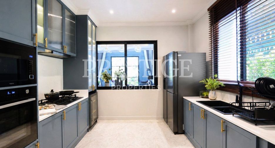 Haus zum Kauf mit 4 Zimmer in Bang Lamung, Chonburi