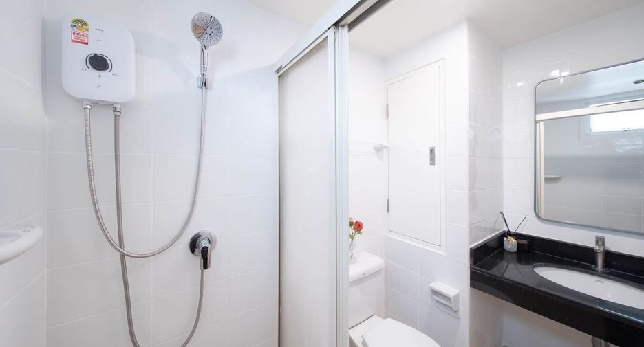 For sale 2 ベッドルーム condo in Chatuchak, Bangkok