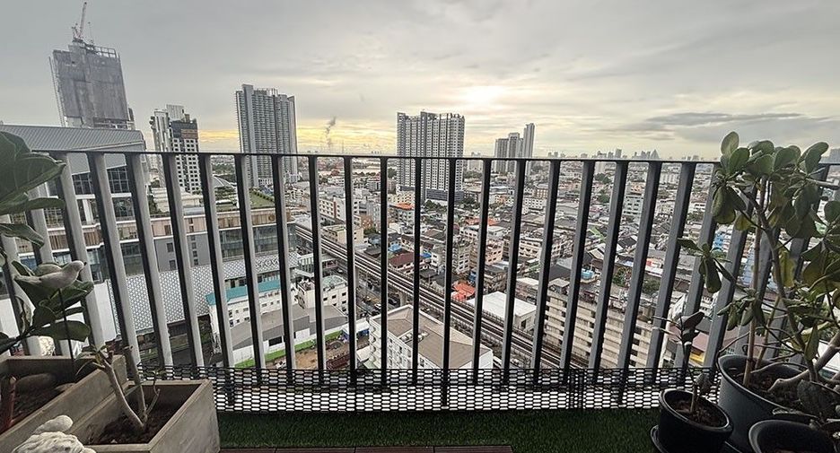 Condo en venta de 2 habitaciones en Bang Sue, Bangkok