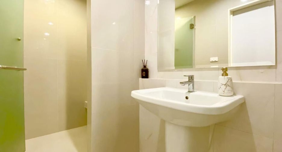 Condo en venta y en alquiler de 2 habitaciones en Bang Na, Bangkok