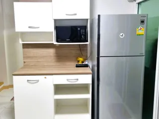 Casa adosada en alquiler de 3 habitaciones en Bang Phli, Samut Prakan
