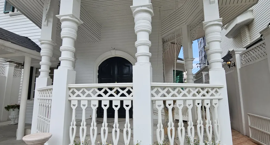 Casa en alquiler de 5 habitaciones en Mueang Samut Prakan, Samut Prakan