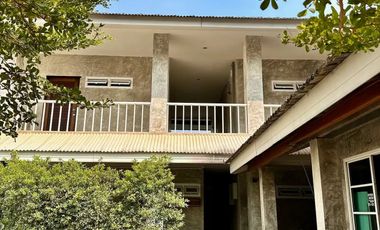 Haus zum Kauf mit 6 Zimmer in Mueang Chiang Mai, Chiang Mai