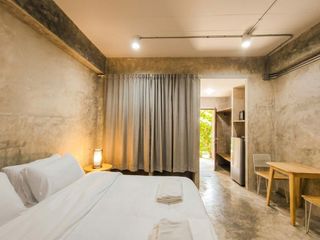 For sale 6 bedrooms house in Mueang Chiang Mai, Chiang Mai