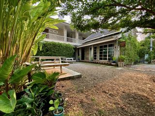 For sale 6 bedrooms house in Mueang Chiang Mai, Chiang Mai