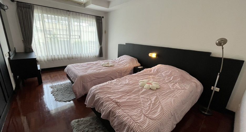 À louer 3 chambres appartement à Watthana, Bangkok