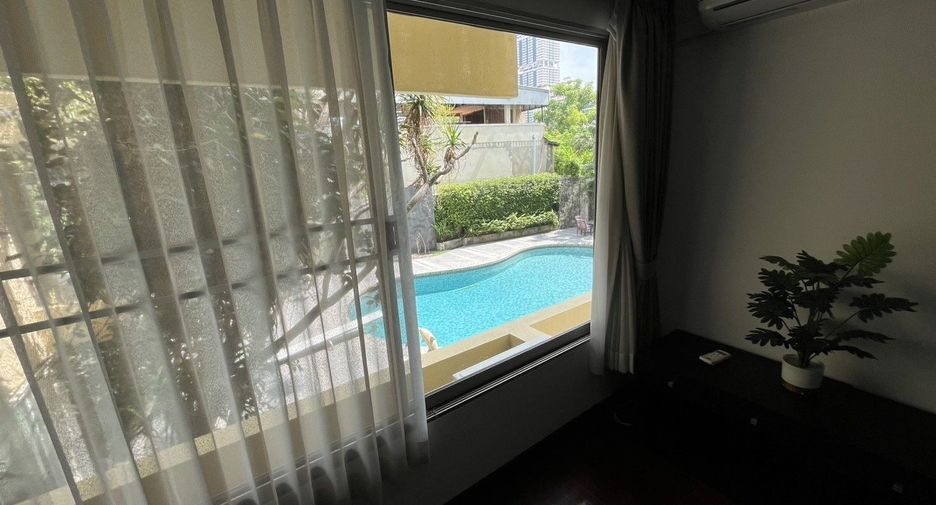 À louer 3 chambres appartement à Watthana, Bangkok