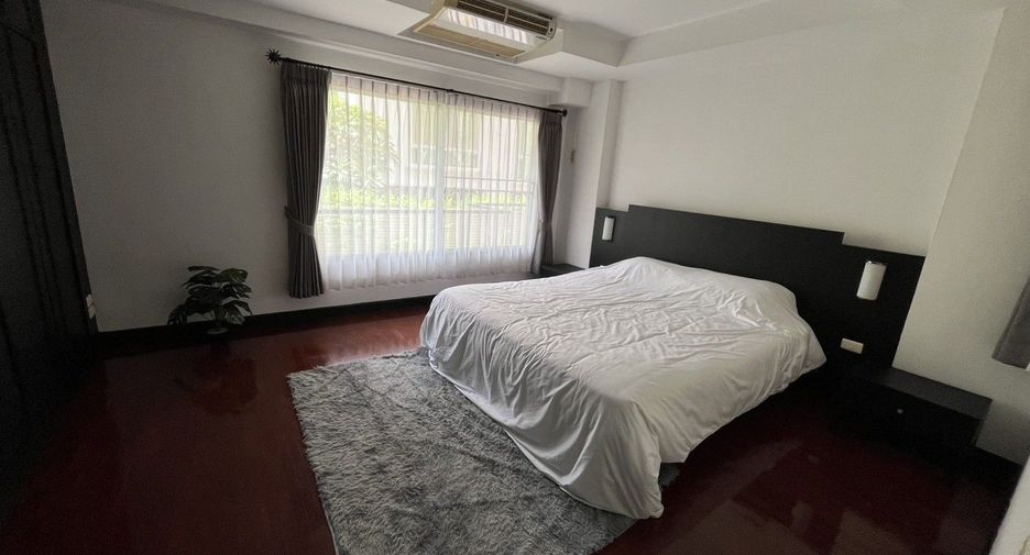 À louer 3 chambres appartement à Watthana, Bangkok