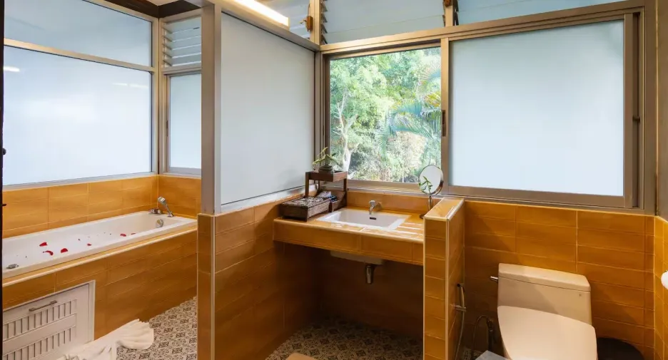 Villa zum Kauf mit 6 Zimmer in Hang Dong, Chiang Mai