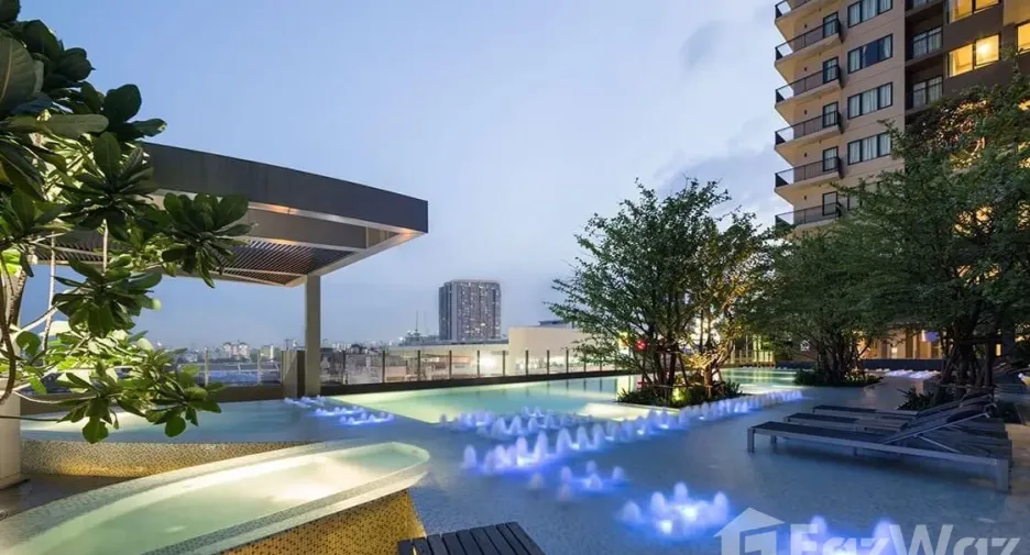 À louer 2 chambres condo à Watthana, Bangkok