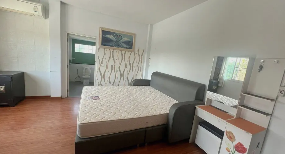 Haus zum Kauf und zur Miete mit 3 Zimmer in Saraphi, Chiang Mai