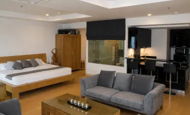 For sale 1 bed condo in Khlong Toei, Bangkok