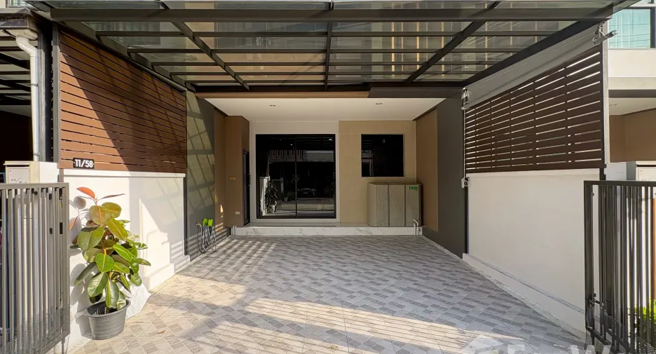 For rent 2 ベッドルーム townhouse in Prawet, Bangkok
