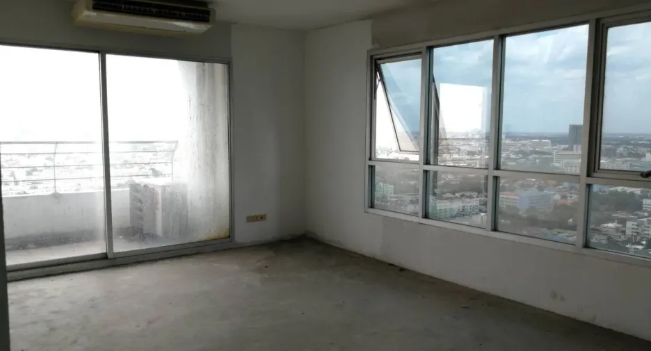 For sale 2 bedrooms condo in Chatuchak, Bangkok
