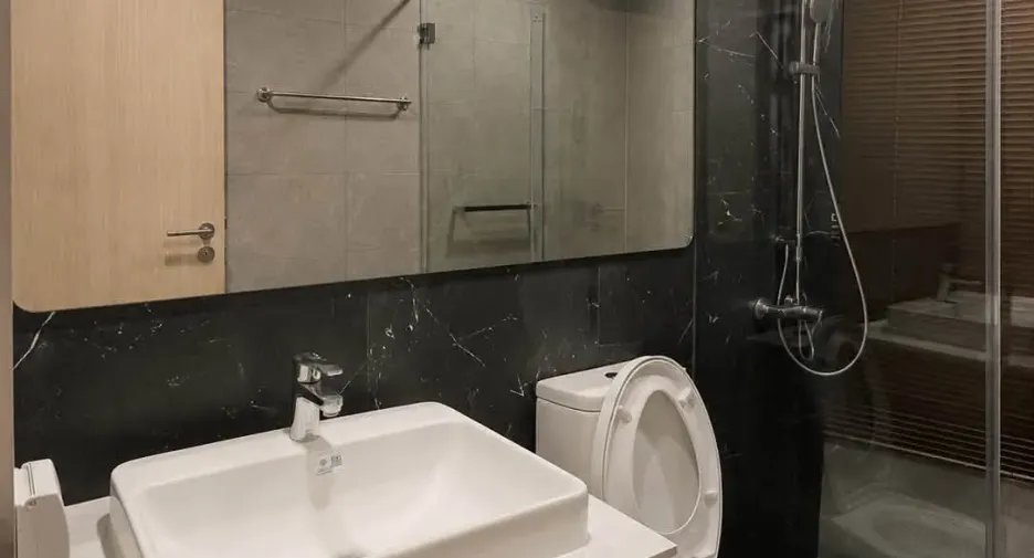 For rent 2 bedrooms condo in Bang Na, Bangkok