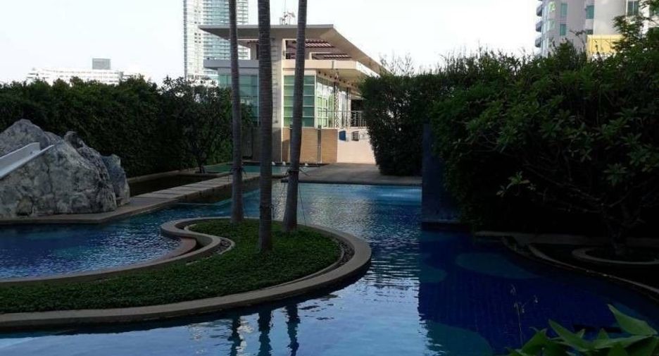 For sale 4 bedrooms condo in Bang Kho Laem, Bangkok