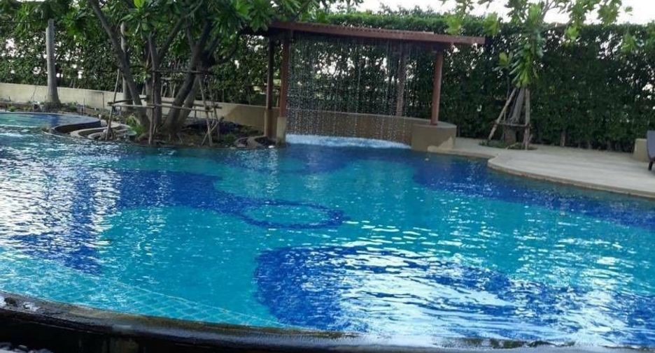 For sale 4 bedrooms condo in Bang Kho Laem, Bangkok
