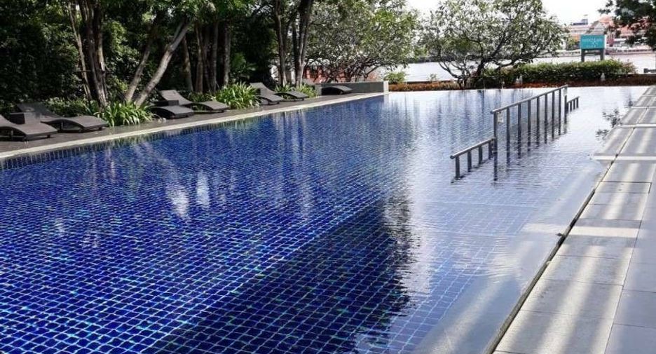 For sale 4 bedrooms condo in Bang Kho Laem, Bangkok