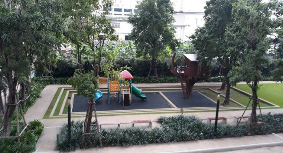 For sale 4 bedrooms condo in Bang Kho Laem, Bangkok