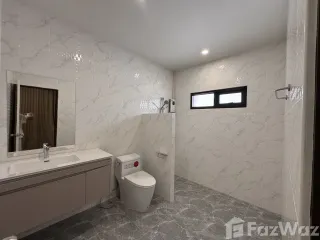 Casa en alquiler de 4 habitaciones en Thalang, Phuket