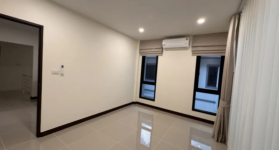 出租 4 卧室 独立屋 在 塔朗, 普吉