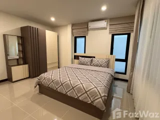 Casa en alquiler de 4 habitaciones en Thalang, Phuket