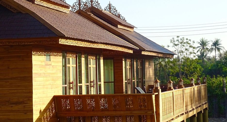 For sale 9 bedrooms house in Pran Buri, Prachuap Khiri Khan