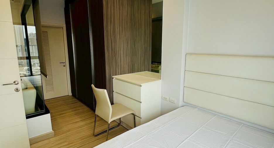 For sale 1 Beds condo in Khlong San, Bangkok