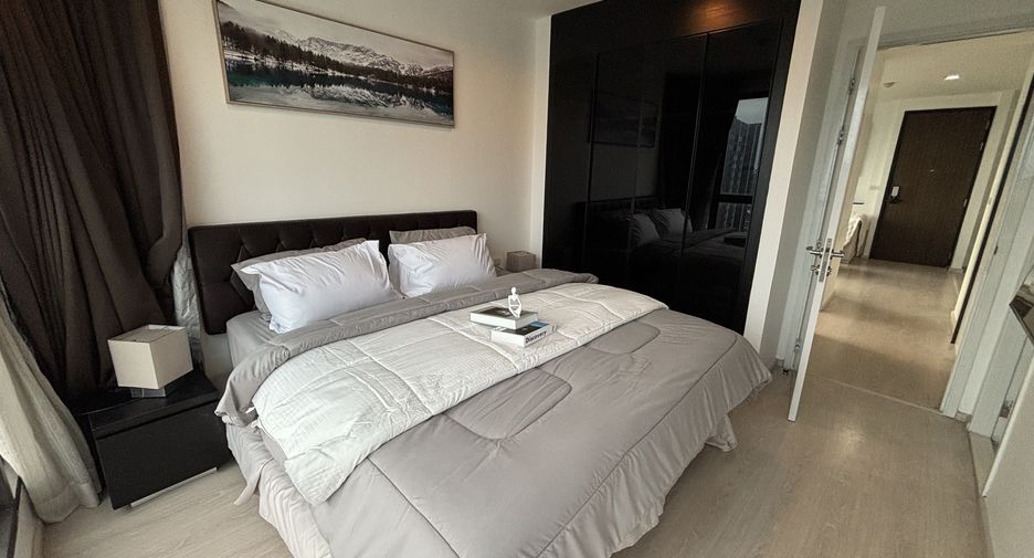 For rent 2 bedrooms condo in Khlong Toei, Bangkok