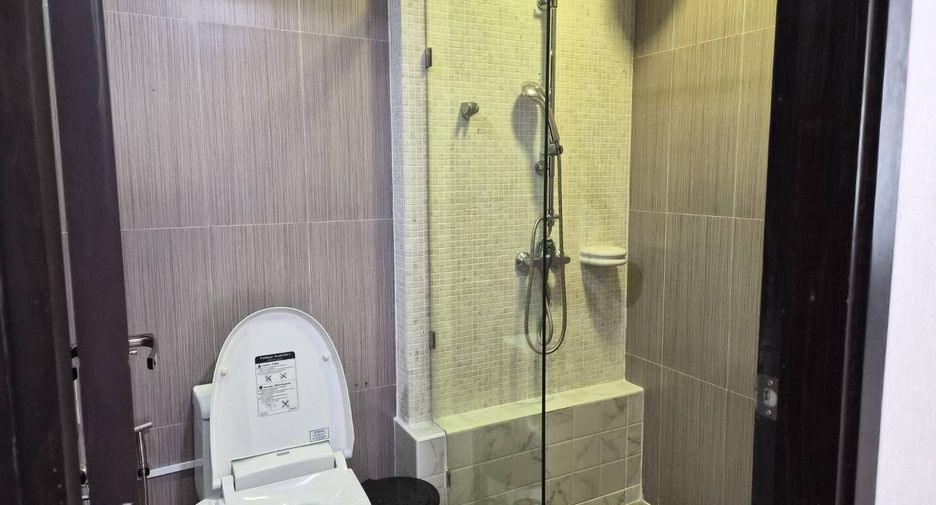 Condo en alquiler de 2 habitaciones en Watthana, Bangkok