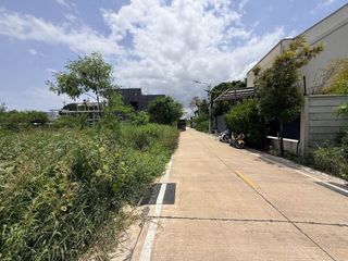 Terreno en venta en Bang Phli, Samut Prakan