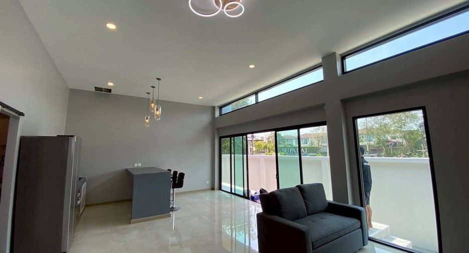Villa zum Kauf mit 5 Zimmer in Mueang Phuket, Phuket