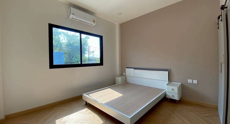 Villa zum Kauf mit 5 Zimmer in Mueang Phuket, Phuket