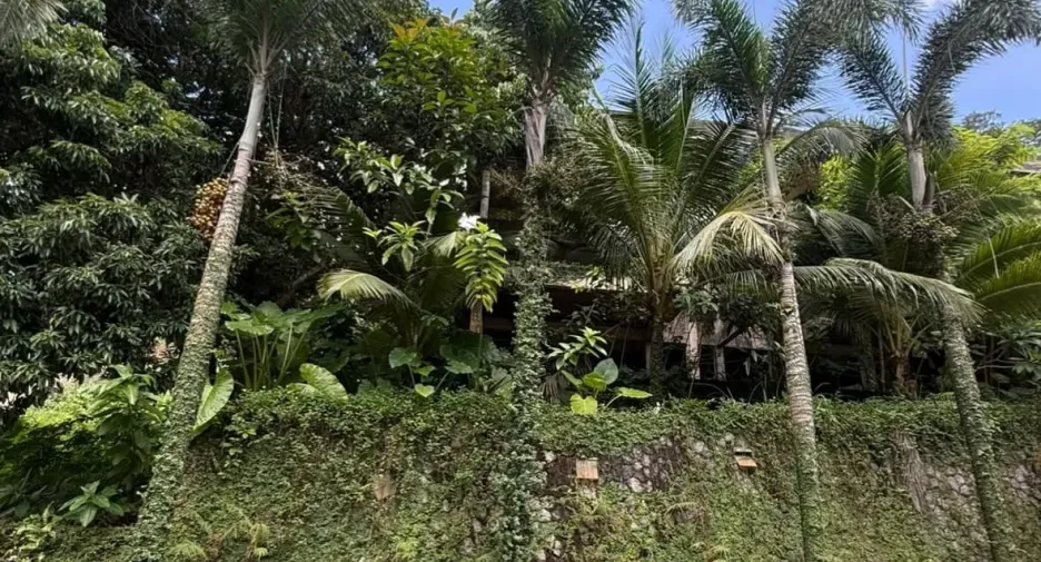 For sale 6 bedrooms villa in Kathu, Phuket