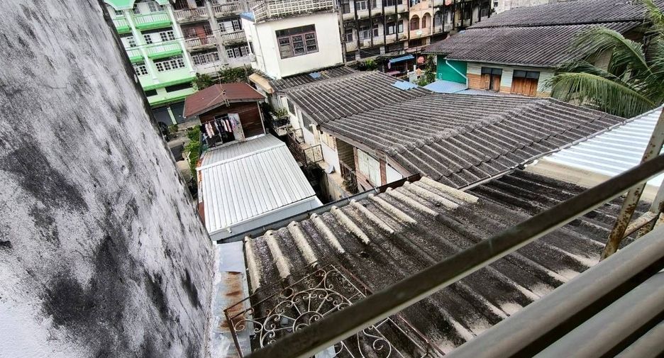 Casa adosada en venta de 5 habitaciones en Bang Sue, Bangkok
