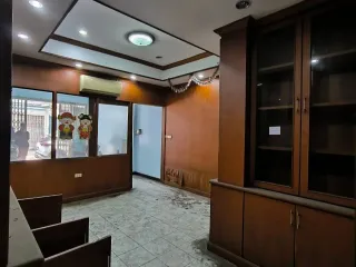 Casa adosada en venta de 5 habitaciones en Bang Sue, Bangkok