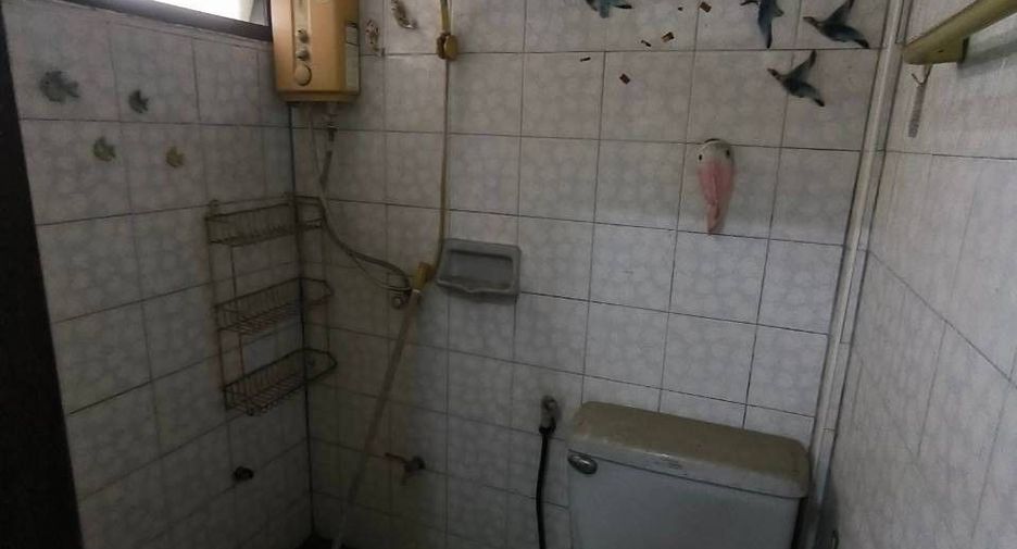 Casa adosada en venta de 5 habitaciones en Bang Sue, Bangkok