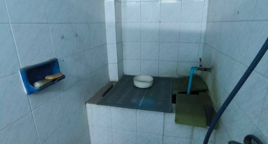 Casa adosada en venta de 5 habitaciones en Bang Sue, Bangkok